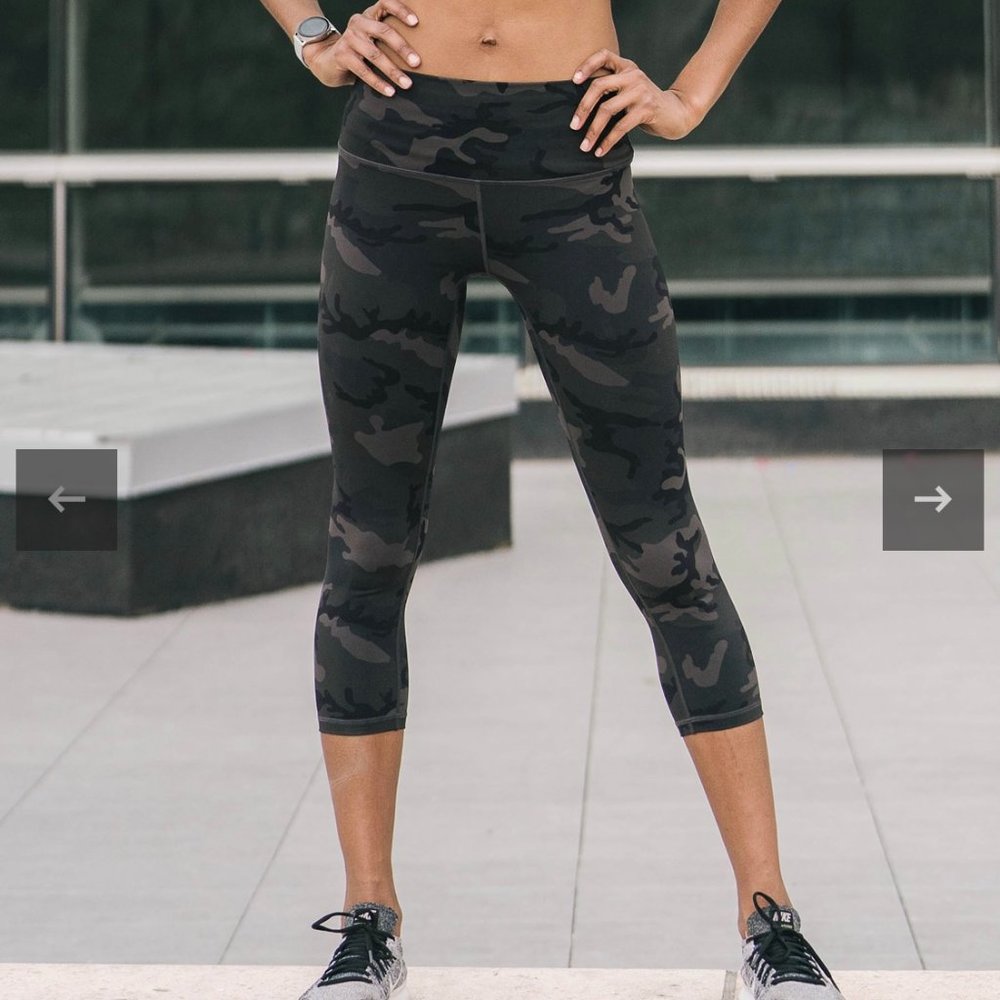 Zyia Forest Camo Luxe Capri Leggings